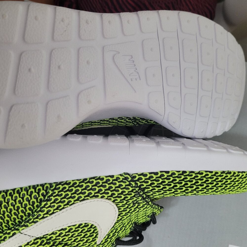 Nike runner brand new 3.5Y